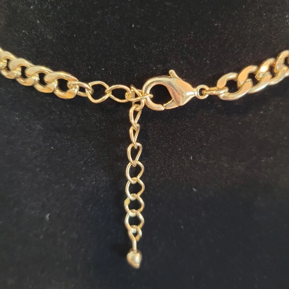 Vintage 1980 Gold toned rhinestone necklace 12 inches long - Picture 7 of 7